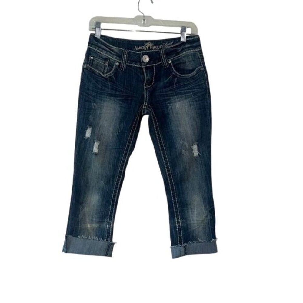 Almost Famous Womens Distressed Denim Capri Jeans Size 5 With Cuffed Hem & Faded